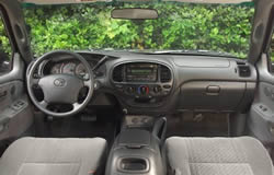 2004 Toyota Tundra dashboard